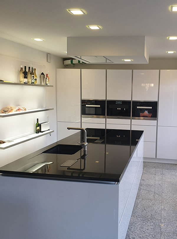 Fliesenarbeiten sowie Umbauten für Hildesheim von Ihrem Fachmann für Trockenbau Hildesheim: T. Cassau Bau. Umbauten und Trockenbau für Hildesheim, sowie Fliesenarbeiten von T. Cassau Bau aus Hildesheim - Ihr Fachmann für sämtliche Fliesenarbeiten.